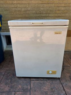 Magic Chef 3.5 cu. ft. Chest Freezer
