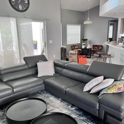 Sectional 
