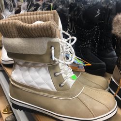 Women Snow Boots Size 12