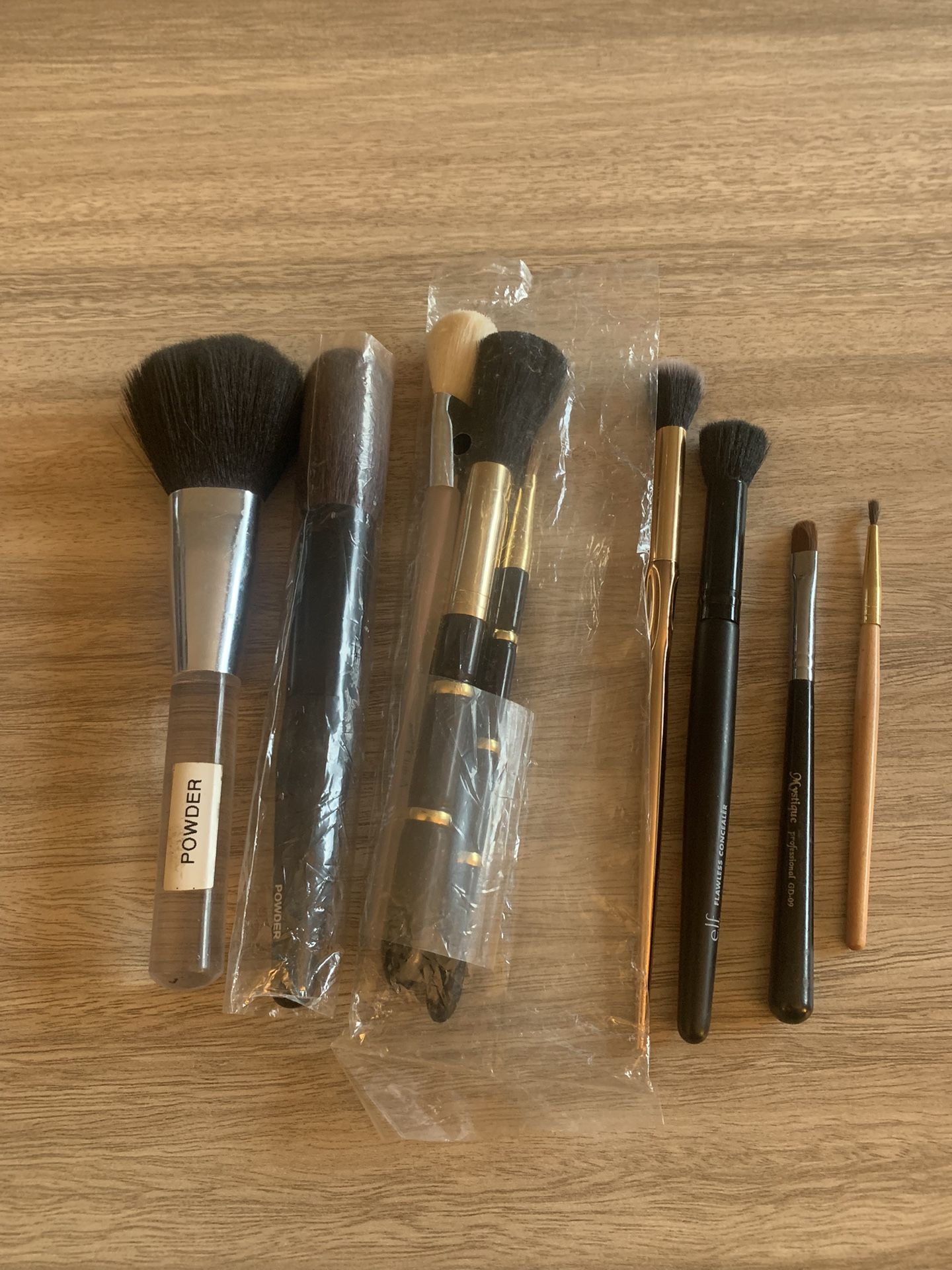 Mixed Assorted Makeup Brushes in 9 Piece
