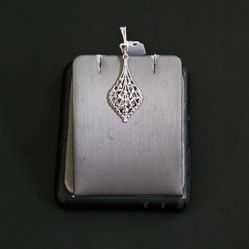 14k White Gold Pendant