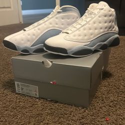 Jordan 13 retro (BRAND NEW/NEVER WORN)