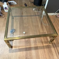Square coffee Table W glass Top 