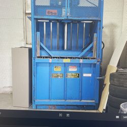 Free Cardboard/padding Baler