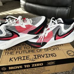 Brand New Kyrie 8s Size 12