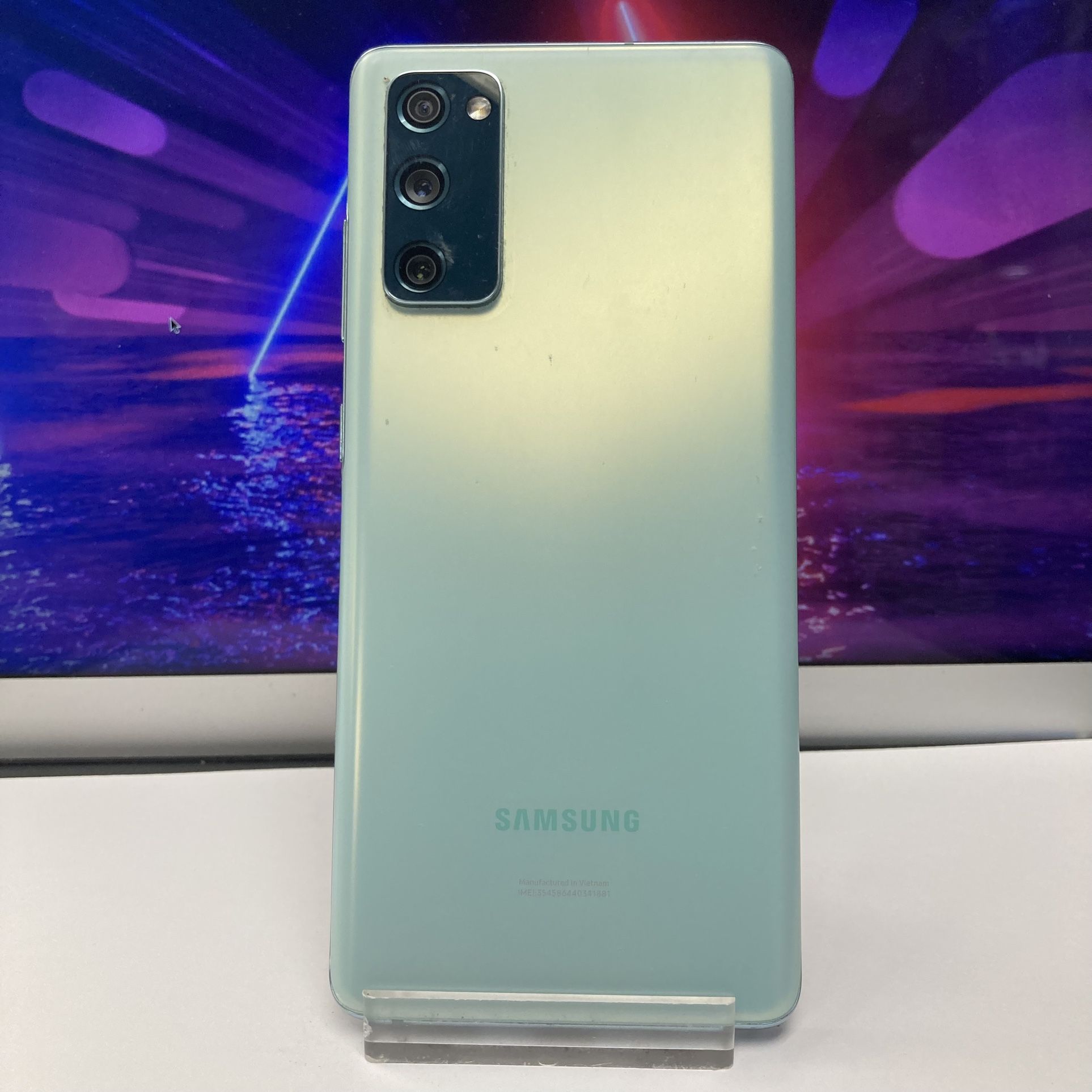 Samsung Galaxy S20 FE 5G, 128 Unlocked with store warranty