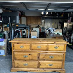 Solid Pine Wood Dresser 