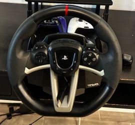 Steering wheel with pedals