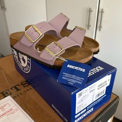 Birkenstock Size 38= 7 In Women’s