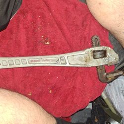 Milwakee Pipe Wrench