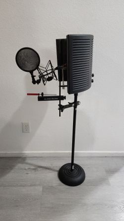 Recording Studio Microphone Isolation Shield, Stand & Accessories