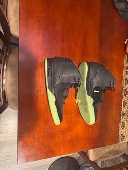 Nike Air Yeezy 2 Sneakers size 13