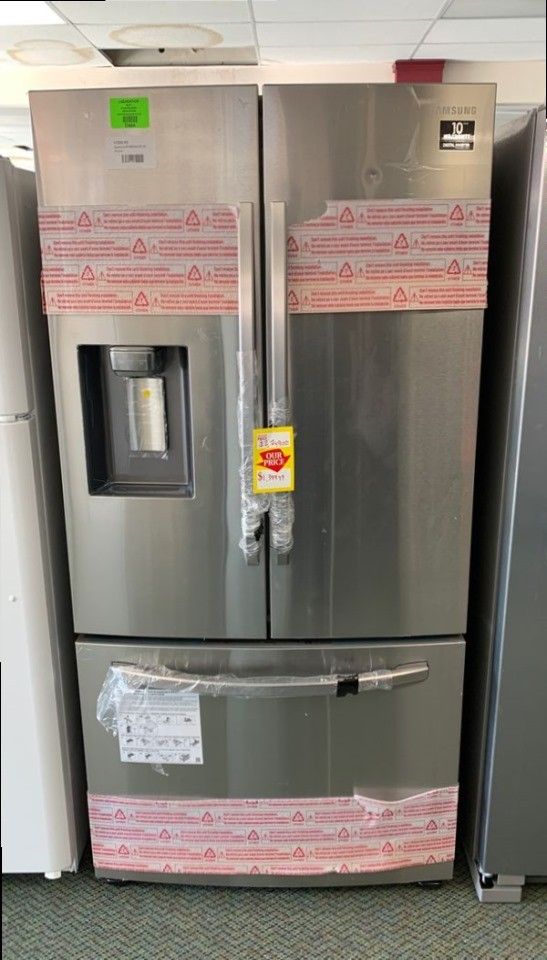 BRAND NEW SAMSUNG RF28RSR REFRIGERATOR W for Sale in Albuquerque, NM