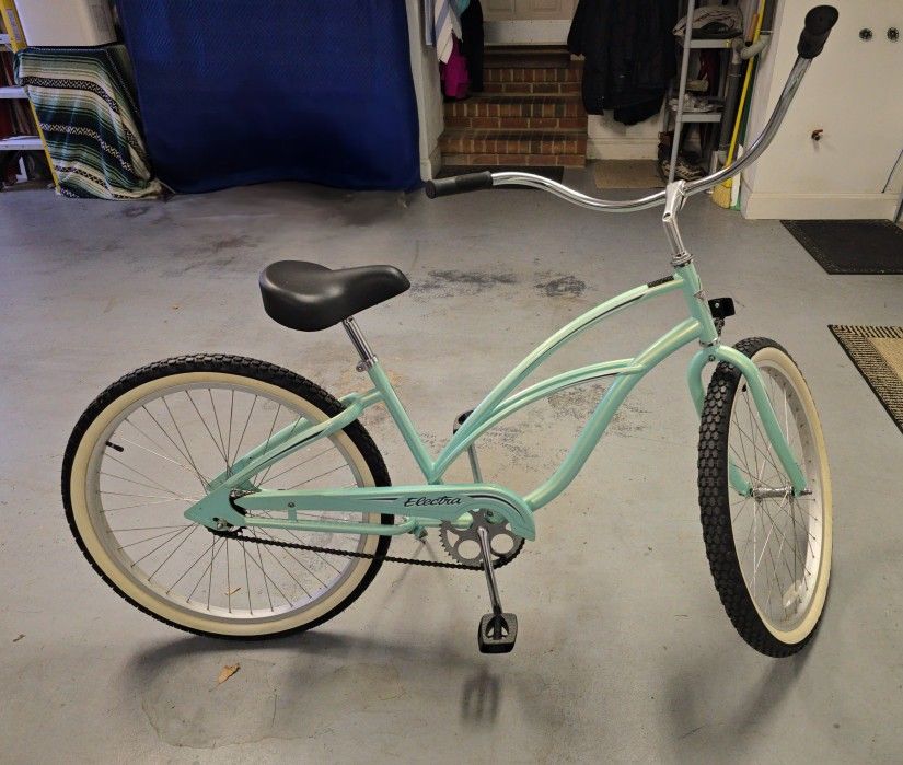 ELECTRA BEACH CRUISER BIKE 