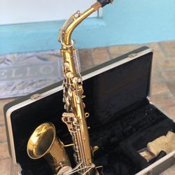 Bundy Saxophone 
