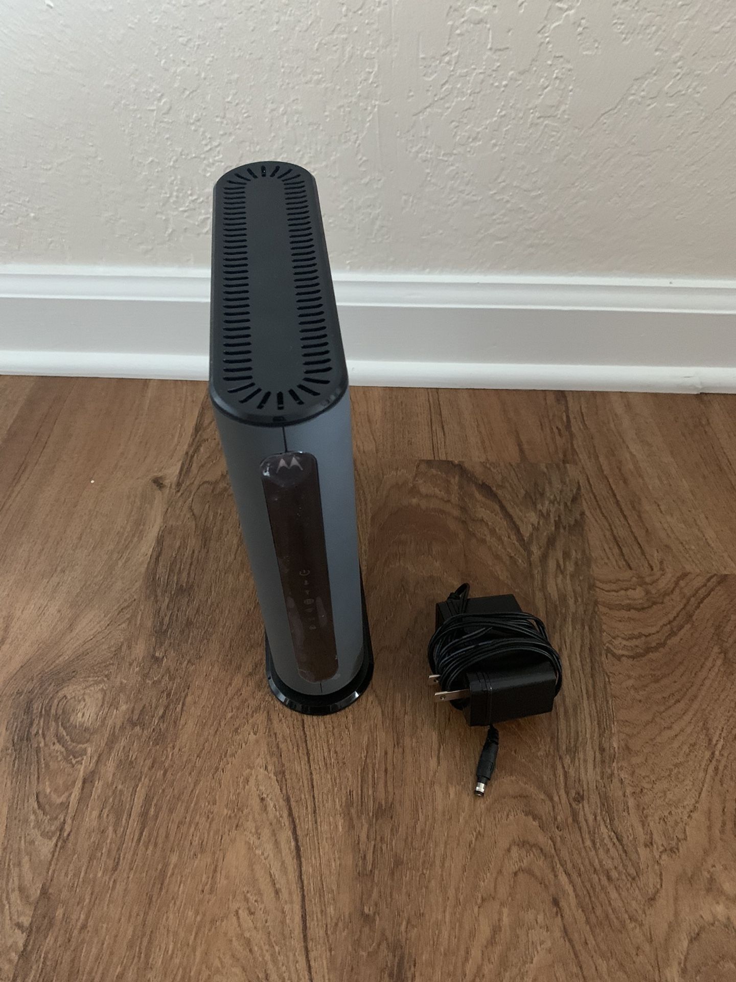 MOTOROLA MG7540 COMBO