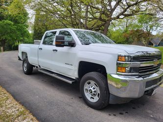 2017 Chevy 2500 HD 4x4