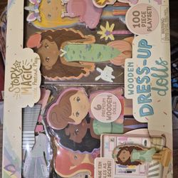 Wooden Dress-up Dolls Set