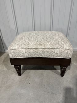 Ethan Allen foot stool