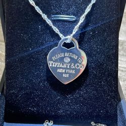 Pendant Necklace 