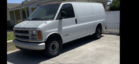 2000 Chevrolet Express