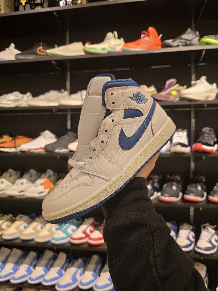 Air Jordan 1 Mid Industrial Blue DS Size 8