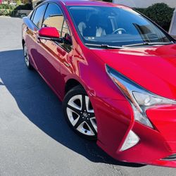 2017 Prius 3 Touring w/143k Miles 