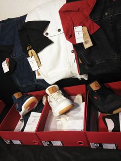 Jordan 4 Levi package