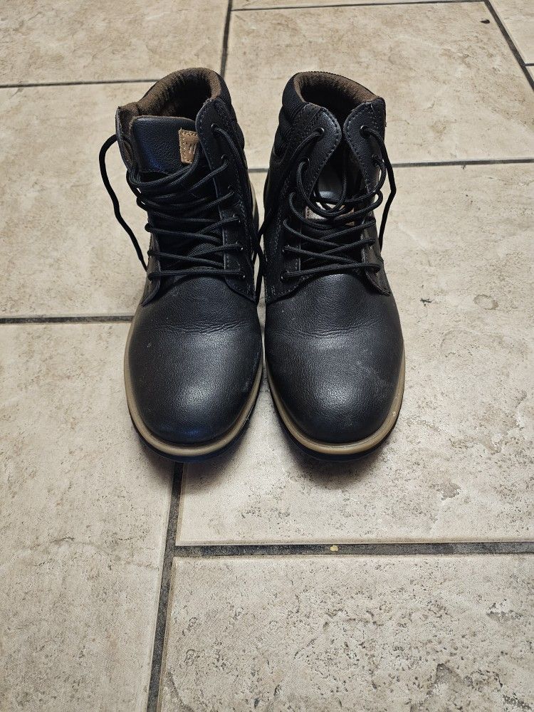 MENS WITHIN Boots π’ Size 44 Size 10 In Excellent Condition Pick Up Only Madera Ca
