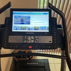 NordicTrac Treadmill Commercial X22i with XL Touch Screen