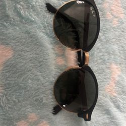 Ray Bans No Scratches On Lens Just Great Quality 