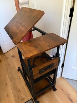 Mobile Standing Desk with Charging