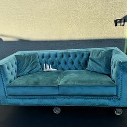 83 in. Wide Square Arm Velvet Modern Rectangle Sofa in Blue