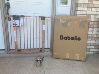 New 26-40” pressure mounted gate