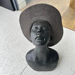 Head Statue 