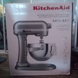 Mixer by Kitchen Aid