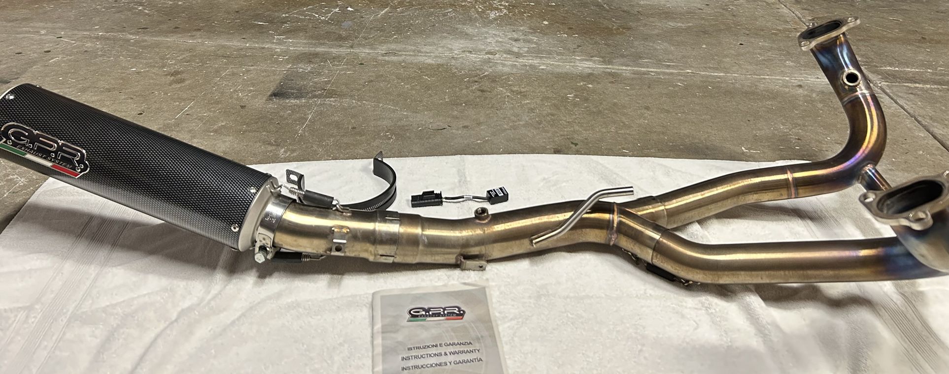2023 BMW R1250 RS Exhaust kit