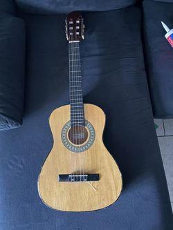 Acoustic 3/4 Guitar 