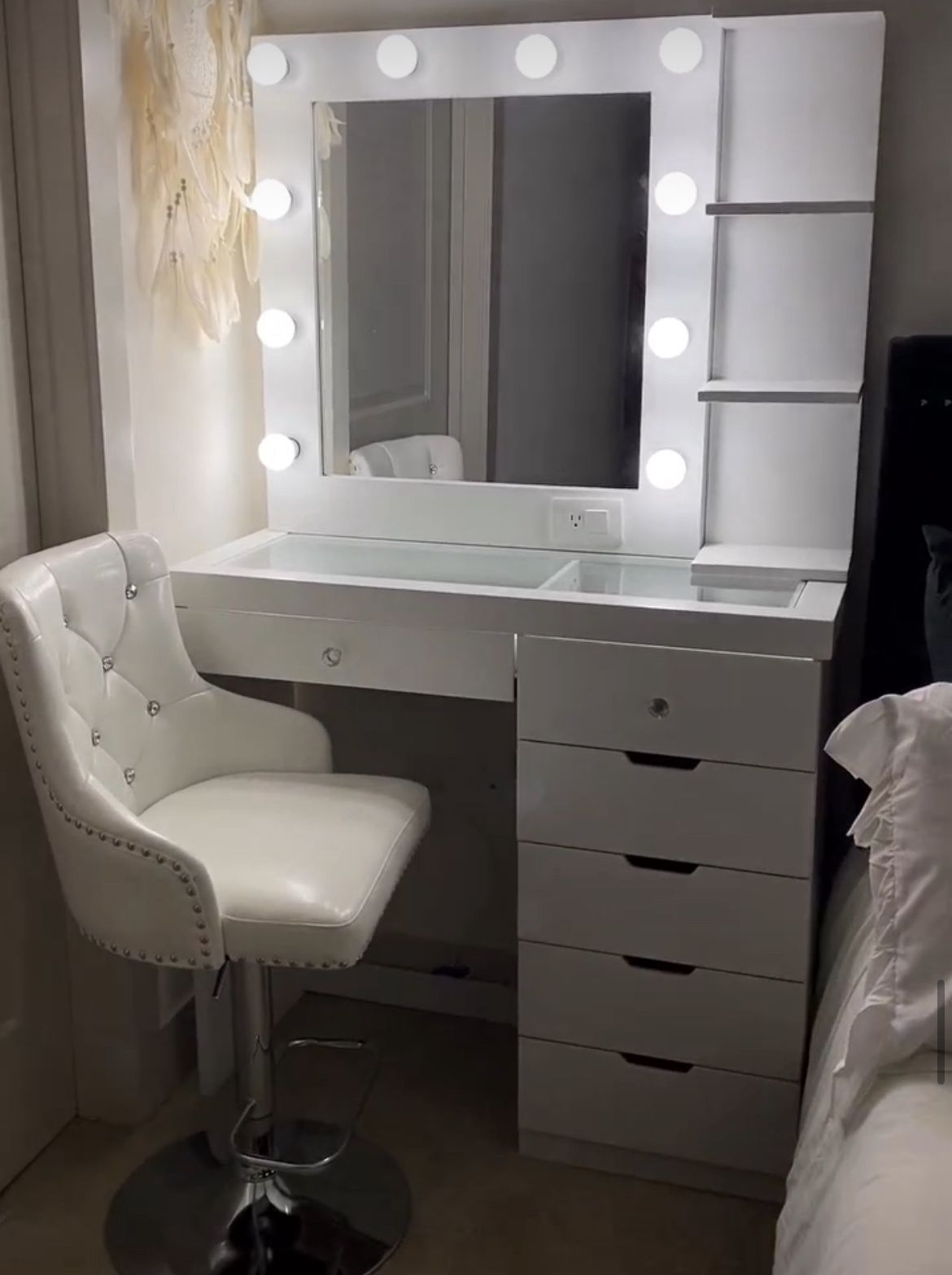 Vanity 