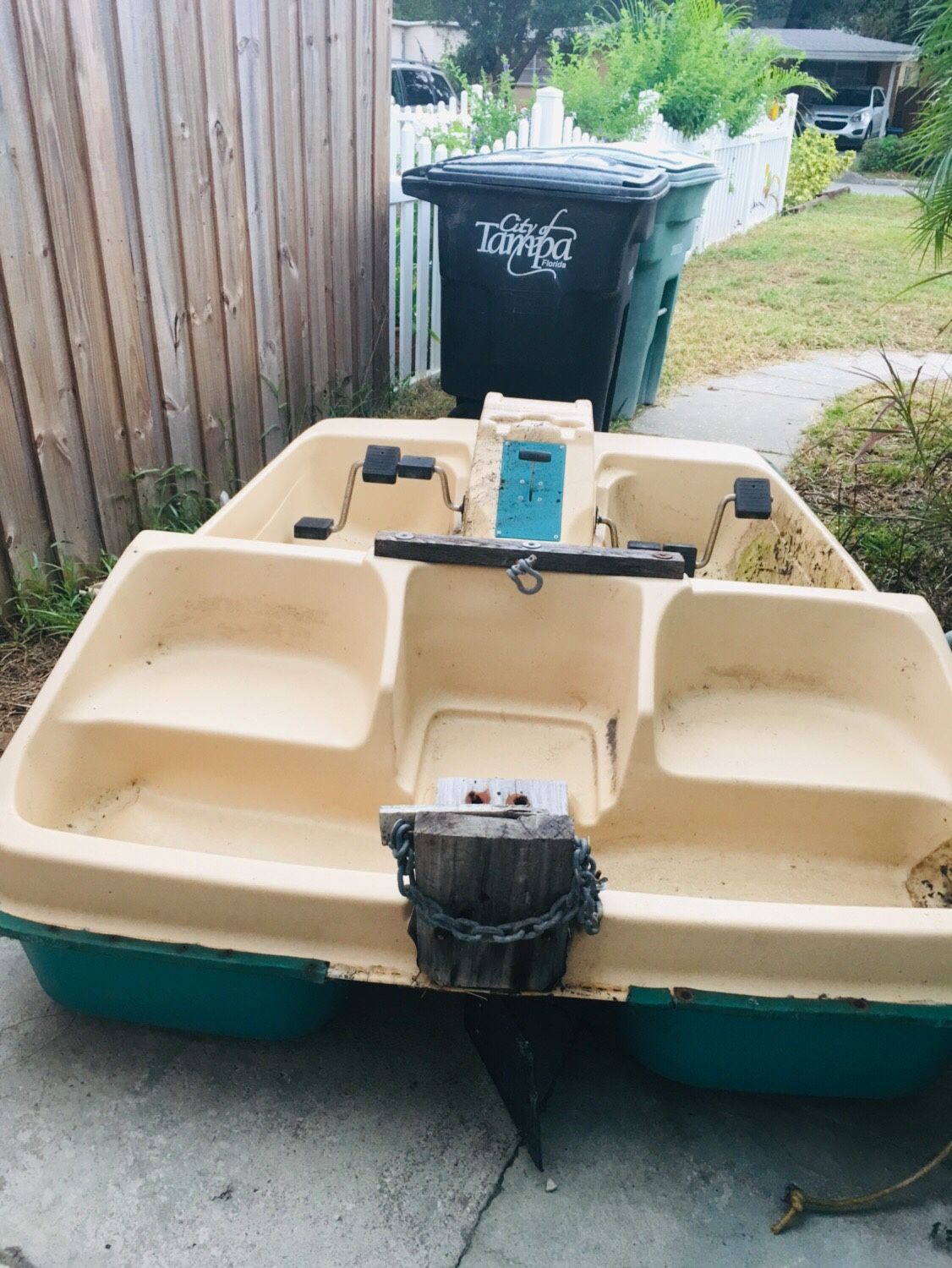 Aqua toy, Paddle boat