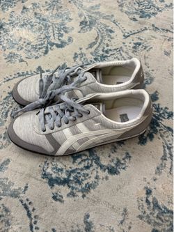 RARE Onitsuka Tiger sample size 9