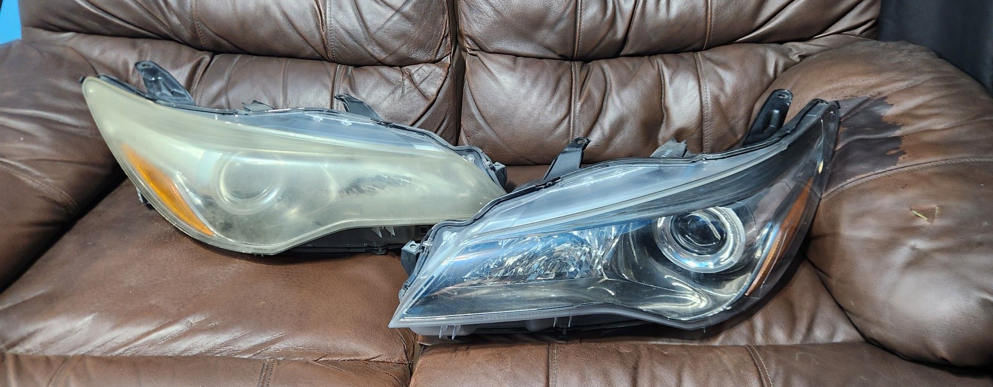 2016 Toyota Camry Headlight