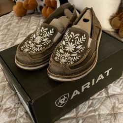Ariat Cruiser Embroidered 