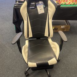 Gamer chair
