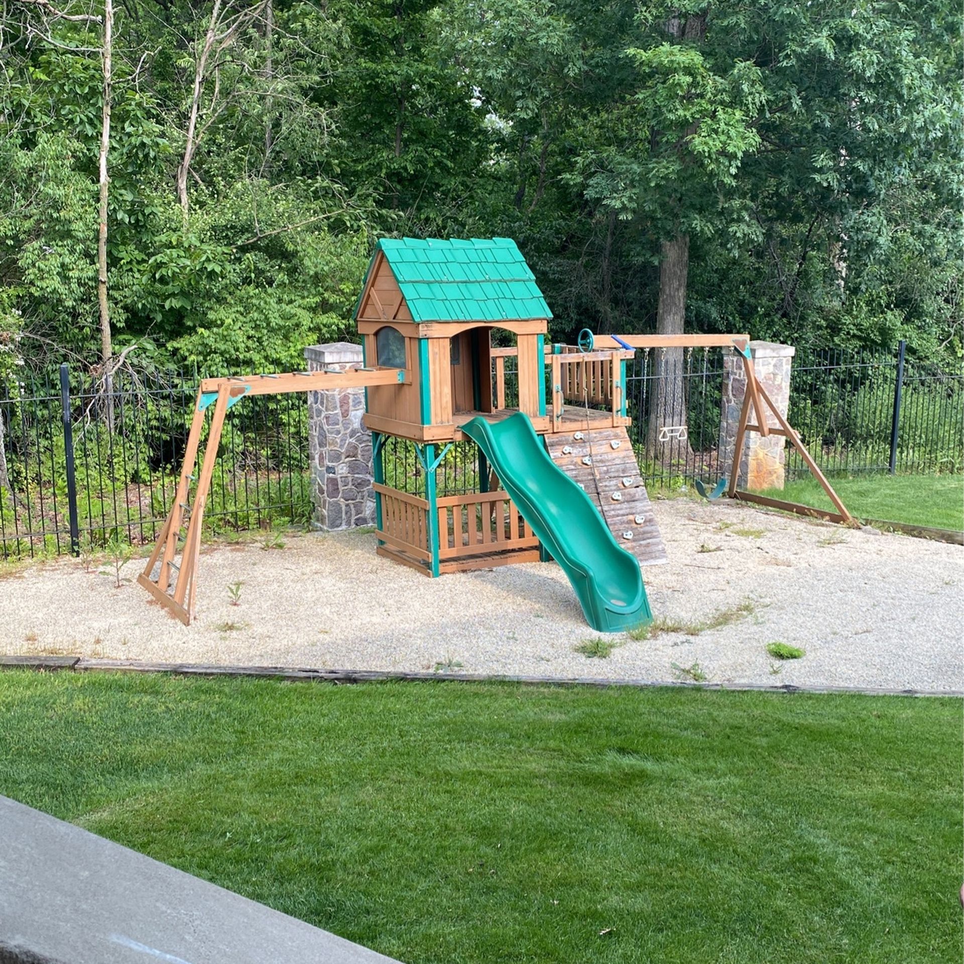 Free swingset