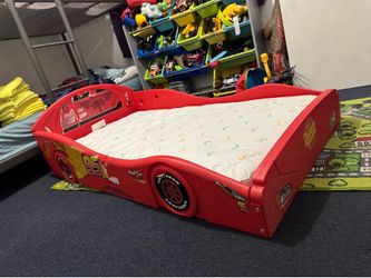 Toddler bed