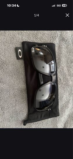 Oakley sunglass