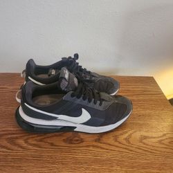 Nike mens Air Max Pre-Day Running

