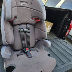 Graco Tranzitional Booster Car Seat  22-100lb