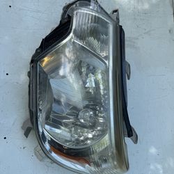2012-2015 Toyota Tacoma headlight